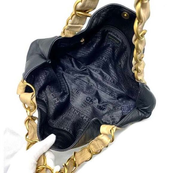 Chanel Black Leather Tote Bag (Pre-Owned) - Picture 5 of 10